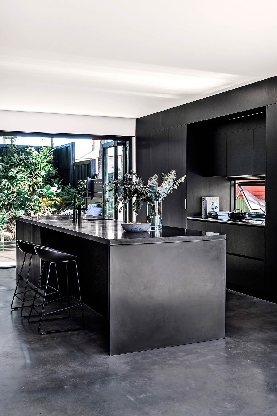 5 Black Kitchen Bar Stools for a Warm Monochromatic Decor