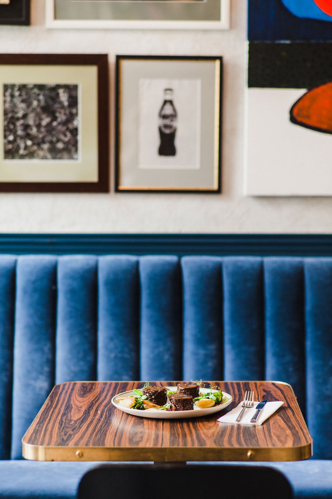 A Kraków Restaurant Decor with Lush Velvet Accents