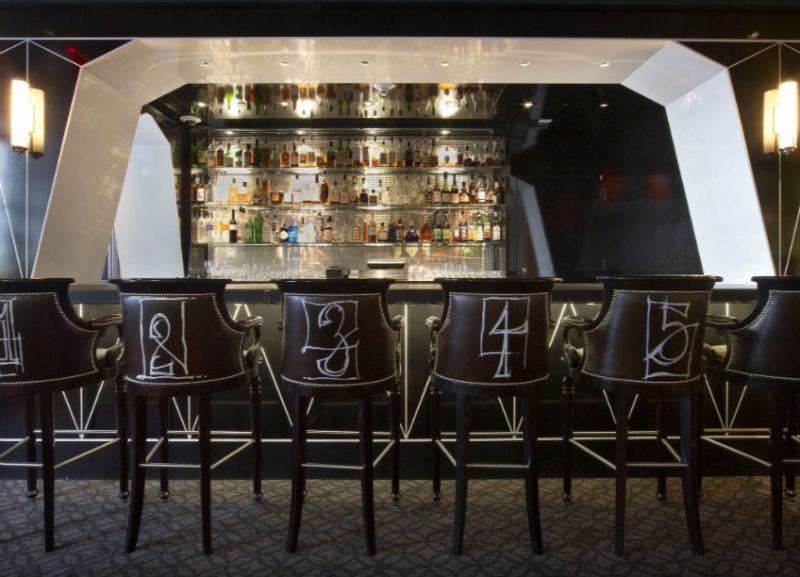 Glamorous Bar Lounge Ideas From Across the World