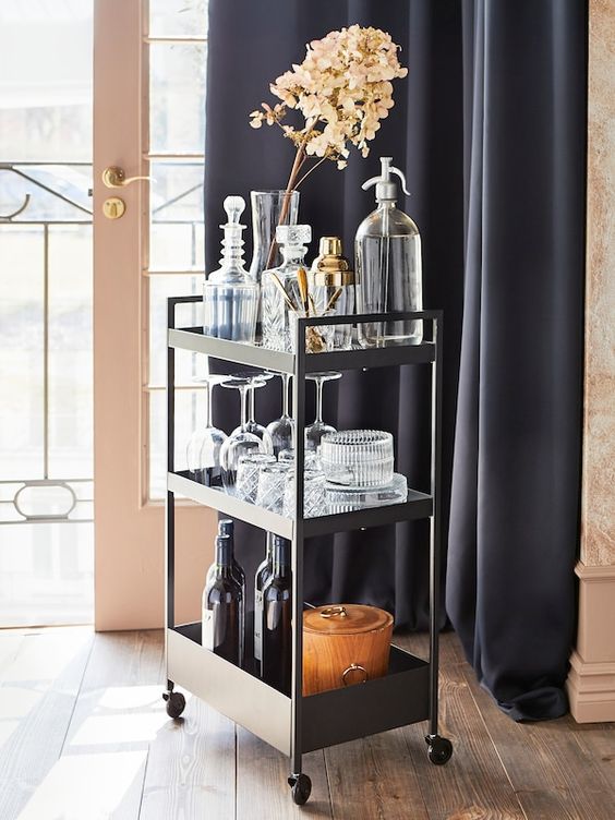 5 Fool-Proof Ways To Make Your Bar Cart Look Expensive_5